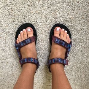 Basically new Aztec Pattern Tevas